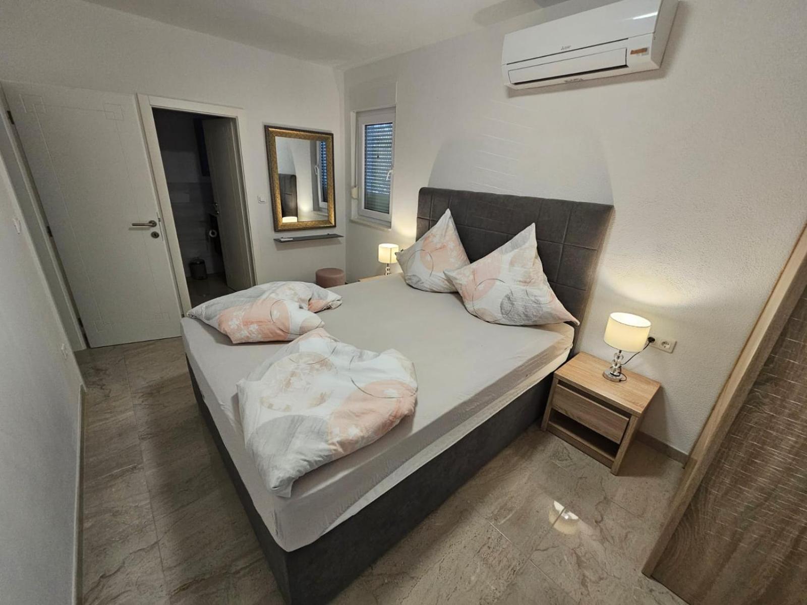 Villa Botic Трогир Экстерьер фото